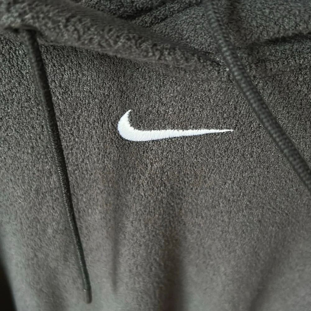 Nike Sportswear Essentials Plush Black Hoodie Center Swoosh DD5118-010Women’s XS